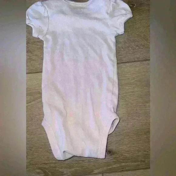 5/$10-Gerber Baby Girl Pink Princess Onesie With Bow Size 3-6 Months - Picture 2 of 3